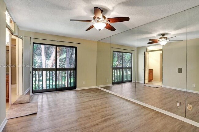 Building Photo - 2215 NW 45th Ave