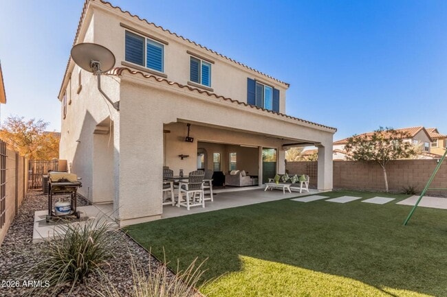 Building Photo - SFH 4-3