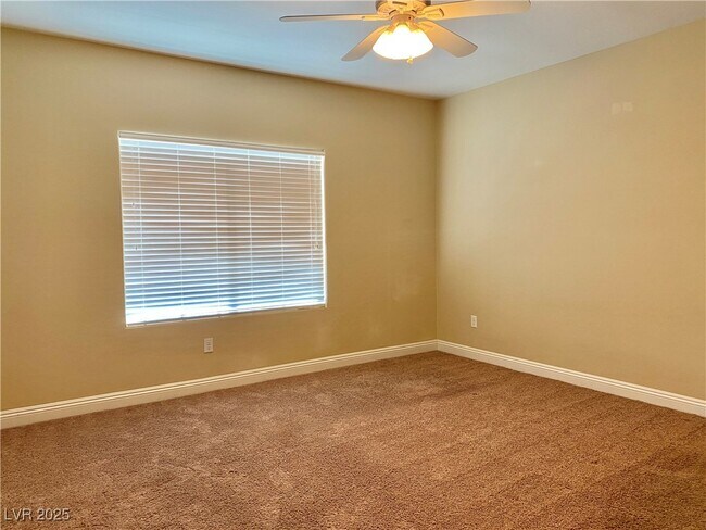 Building Photo - 5787 Mesa Mountain Dr