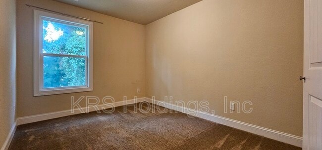 Building Photo - 1002 Carolina St