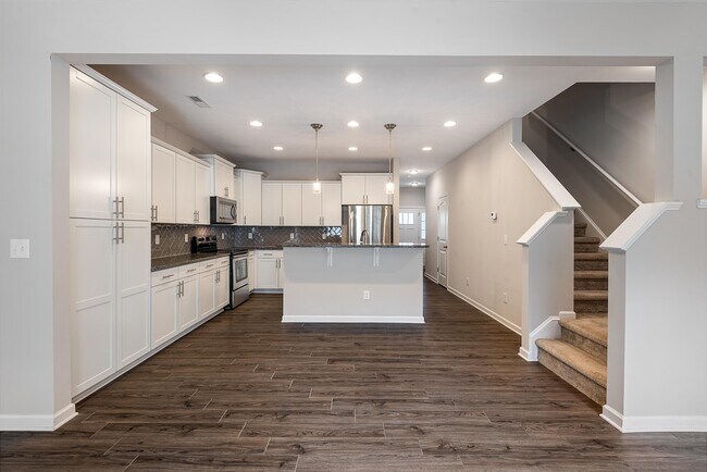 Building Photo - 426 Irving Way