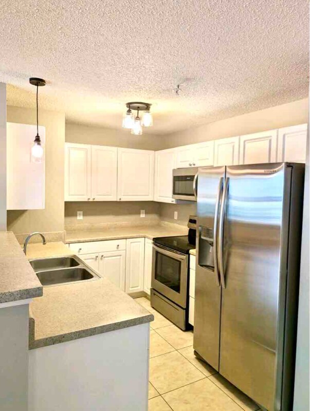 Building Photo - 621 Mill Pond Ct