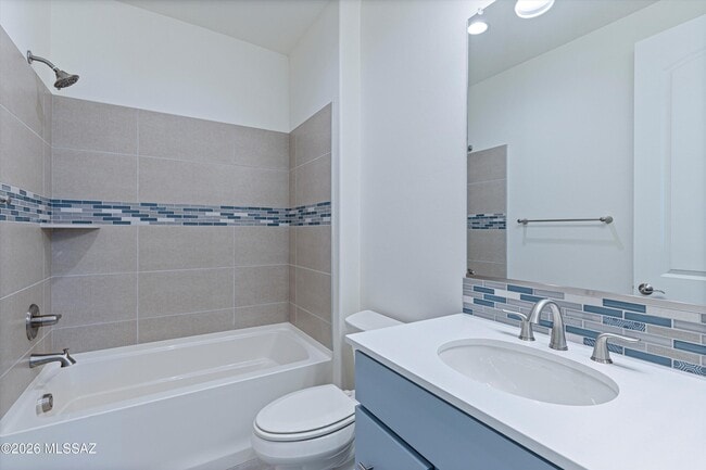 Building Photo - 30660 S Osprey Dr