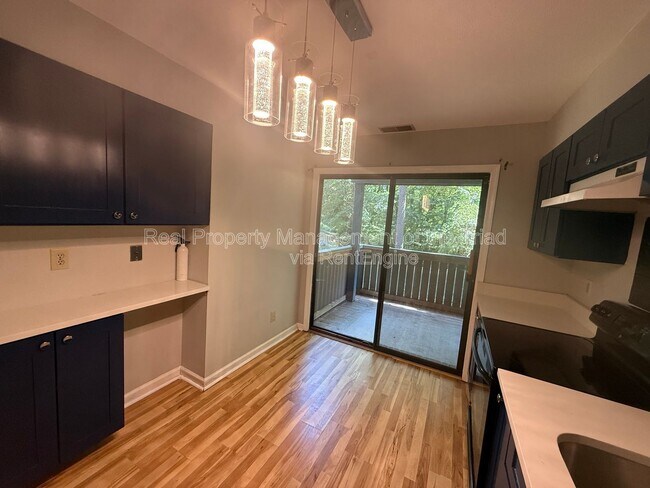 Building Photo - 2937 Oaktop Cir