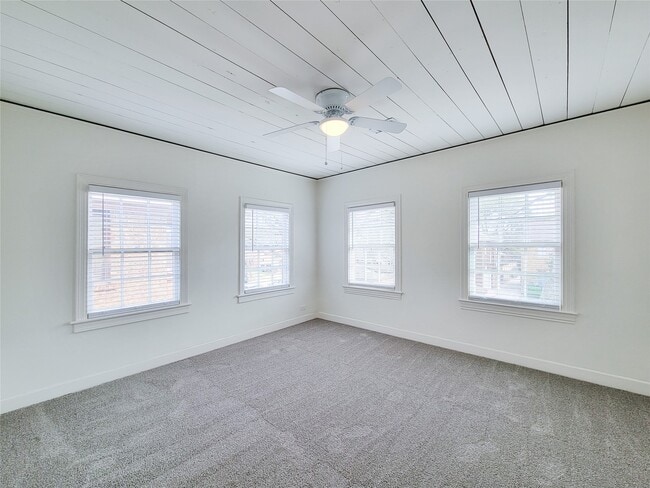 Building Photo - 1728 Hawthorne St