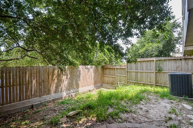 Building Photo - 5313 Ave J-