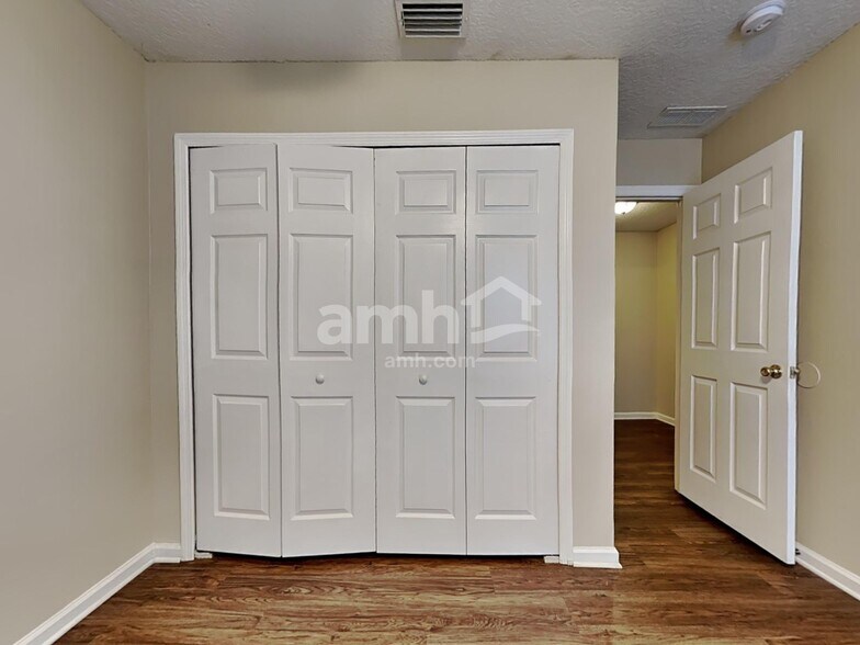 Building Photo - 1438 Blues Creek Dr