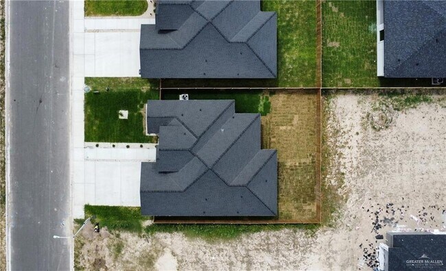 Building Photo - 1003 Durango Dr