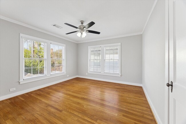 Building Photo - 1810 W Alabama St