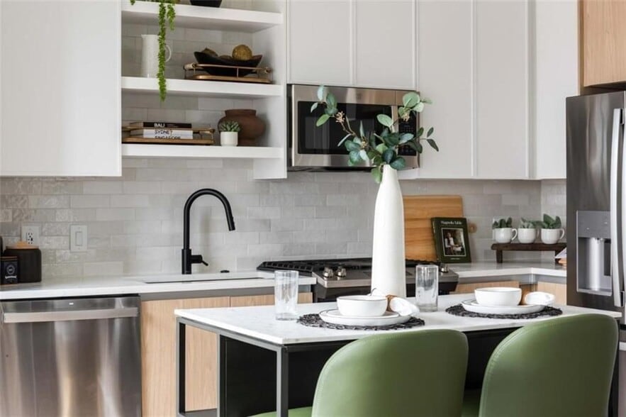 Building Photo - 665 Auburn Ave NE