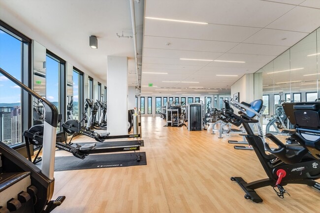 Building Photo - Experience luxury living at 'A'ali'i in the heart of Ward Village in Kaka'ako!