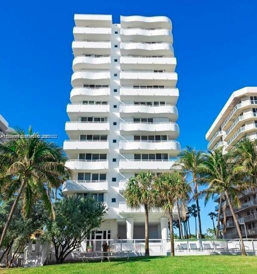 Building Photo - 8911 Collins Ave