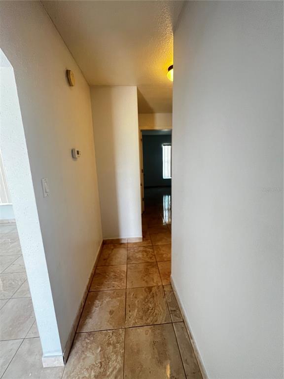 Building Photo - 9820 Glen Moor Ln