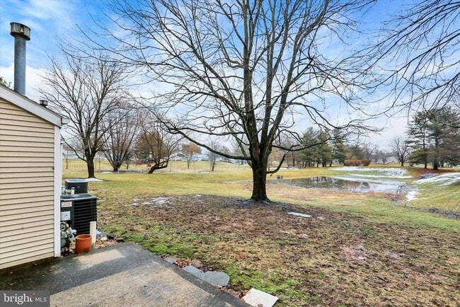 Building Photo - 903 Cambridge Ct