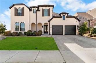 Building Photo - 3333 Alexandra Ln