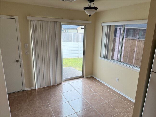 Building Photo - 1539 Nichole Woods Dr