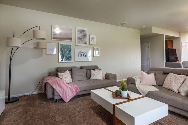Building Photo - Single Family Home For Rent in Lorson Ranc...