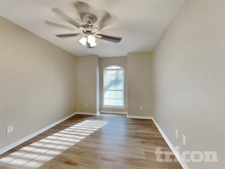 Building Photo - 2601 Trail Tree Ct