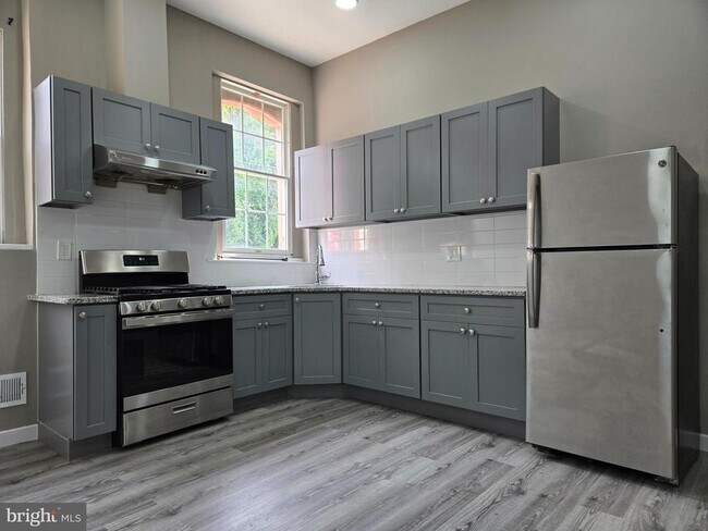 Building Photo - 1218 N 16th St