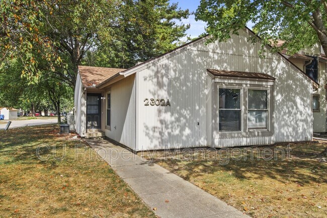 Primary Photo - 2302A Melrose Dr