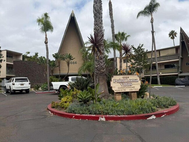 Building Photo - 4444 W Point Loma Blvd