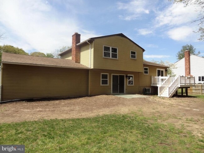 Building Photo - 1627 Severn Run Ct