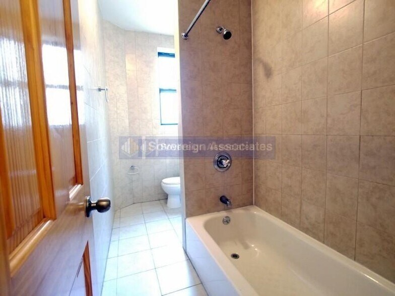 Building Photo - 255 Fort Washington Ave