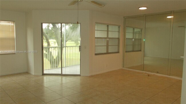 Building Photo - 1200 SW 125th Ave