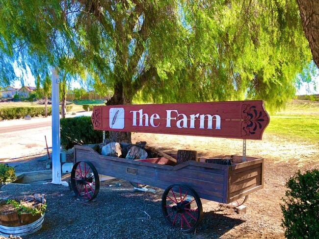 Building Photo - Awesome Updated Single Story in The Darling "Farm" Community of Wildomar, Close to Everything, bu...