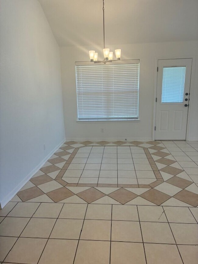 Building Photo - 4500 John David Dr