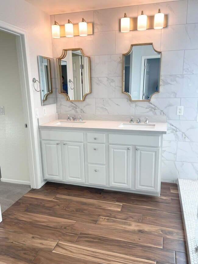 Building Photo - Upgraded Two Story Home In Power Ranch! To...