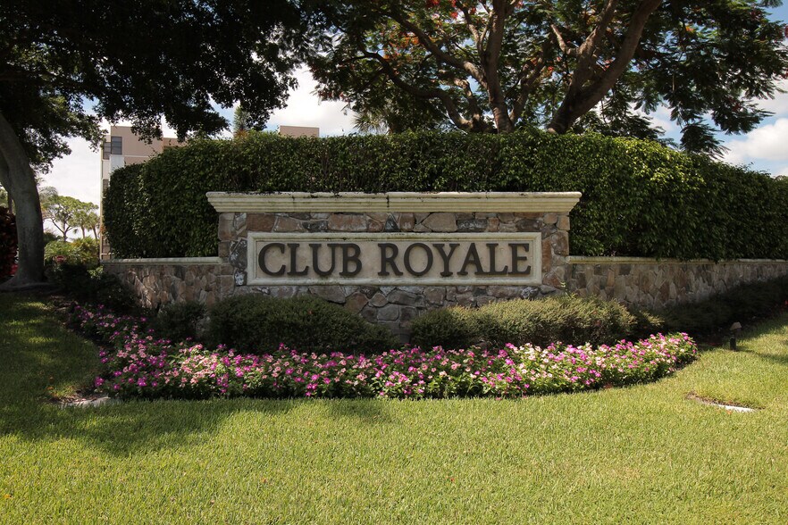 Building Photo - 6562 Boca del Mar Dr