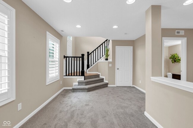 Building Photo - 2627 Congress St