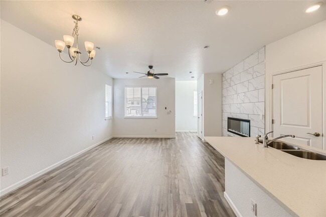 Building Photo - Single Family 3 Bed, 3 Bath Paired-Home in...