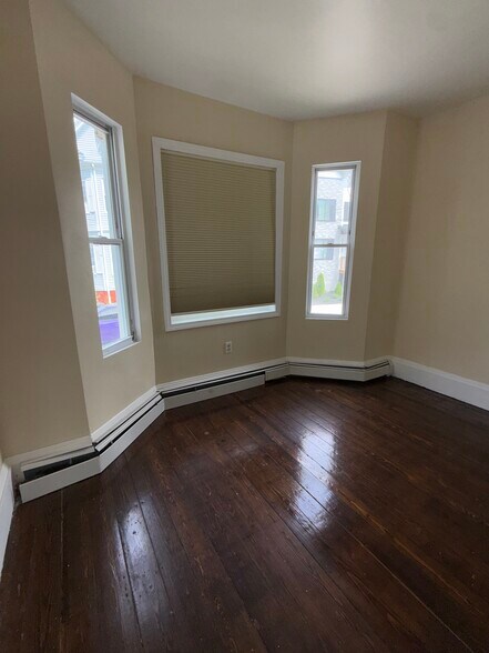 Building Photo - 60 Comstock Ave