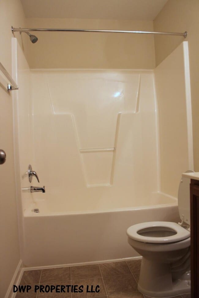 Building Photo - 4245 Youngstown Dr