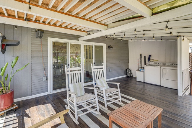 Building Photo - 520 S Almaden Ave
