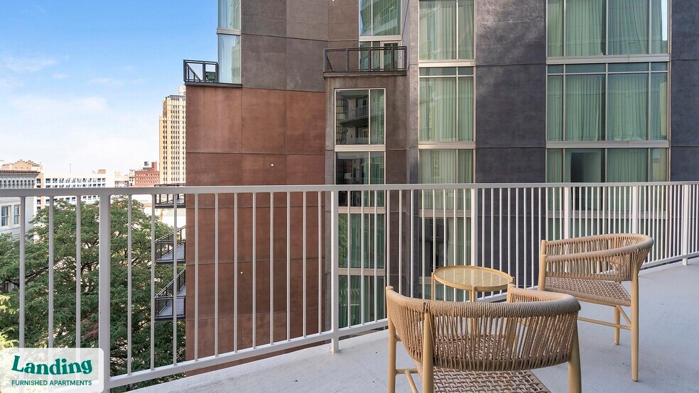 Building Photo - 143 E Commerce St