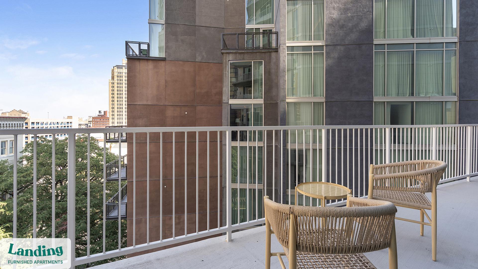 Building Photo - 143 E Commerce St