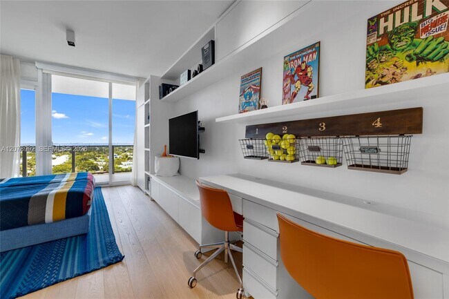 Building Photo - 360 Ocean Dr