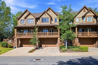 Building Photo - 3023 Lower Saddleback Rd
