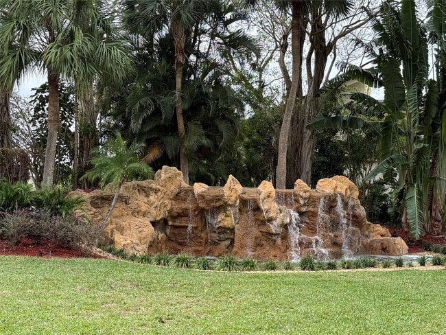 Building Photo - 22861 Ironwedge Dr