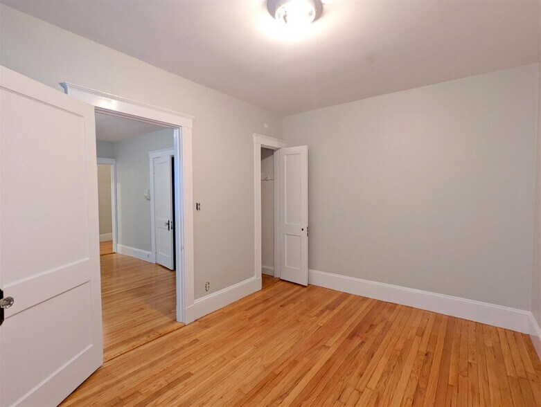 Building Photo - 145 Summer St