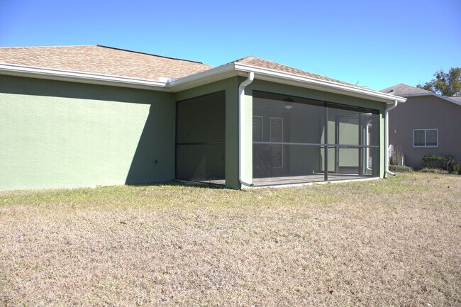 Building Photo - For Rent- 3 Bed 2 Bath