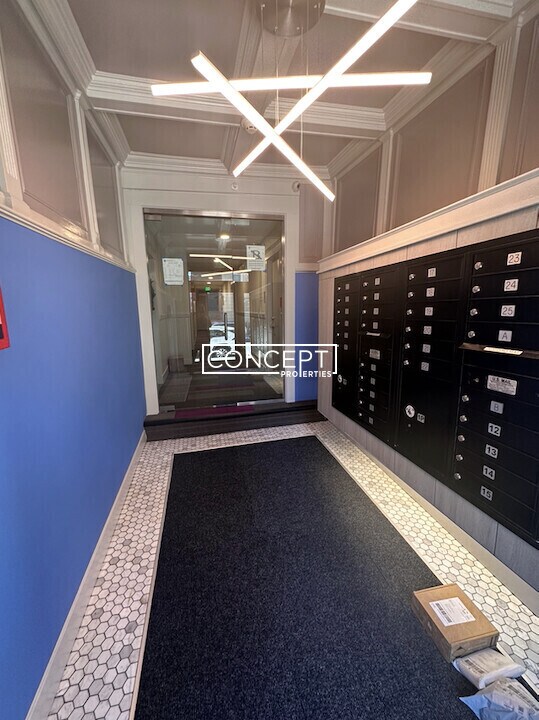 Building Photo - 11A Peterborough St. Unit 20B