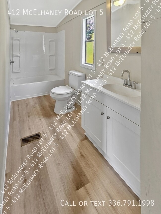 Building Photo - 412 McElhaney Rd