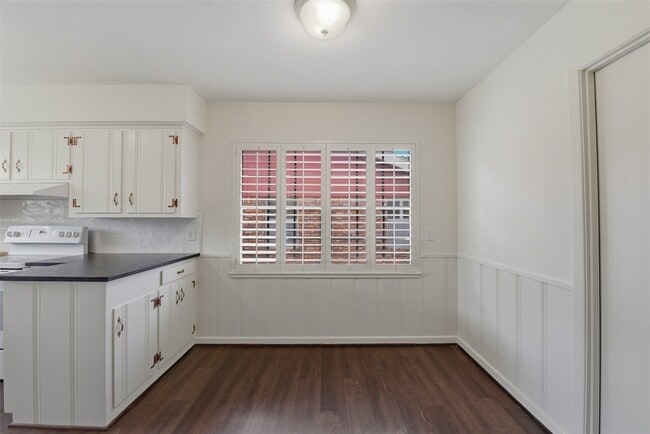 Building Photo - 3626 Latma Dr