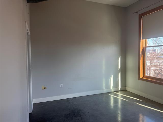 Building Photo - 2502 Live Oak St