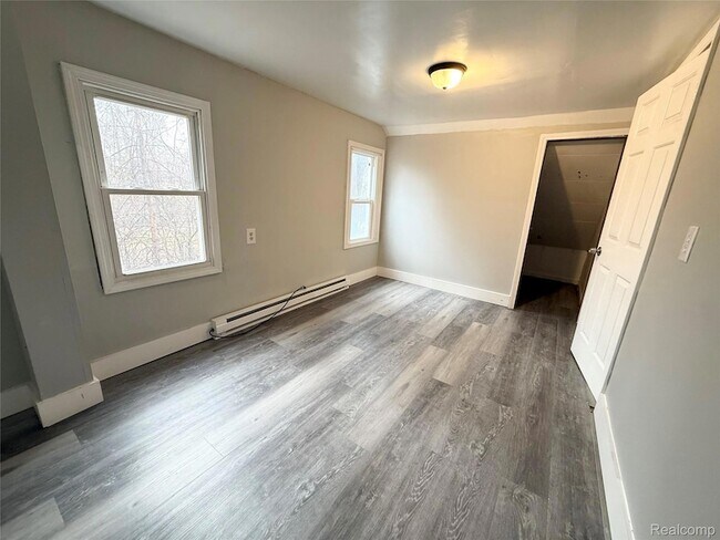 Building Photo - 20500 McKishnie St