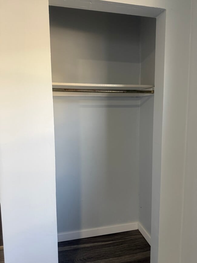 Building Photo - 3426 Woodburn Ave